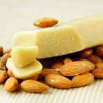 Цукерки з фундуком "Краща благородна нуга" ERASMI Marzipan Feinster Edel Nougat125г Німеччина