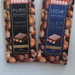 Шоколад молочний Torras з цільним лісовим горіхом Іспанія 200г