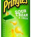 Чипси сметана та зелена цибуля Pringles Sour cream & Onion,130 г