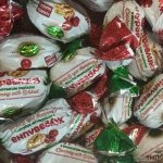 Цукерки журавлина з волоським горіхом у шоколаді Amanti, 1 кг