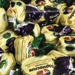 Цукерки в шоколаді "Чорнослив із мигдалем" Amanti, Україна, 1 кг