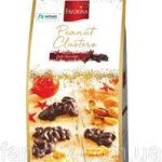 Цукерки Арахіс у чорному шоколаді Favorina Peanut Clusters 250 г