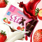 Шоколад молочний STIX зі смаком полуниці 152г