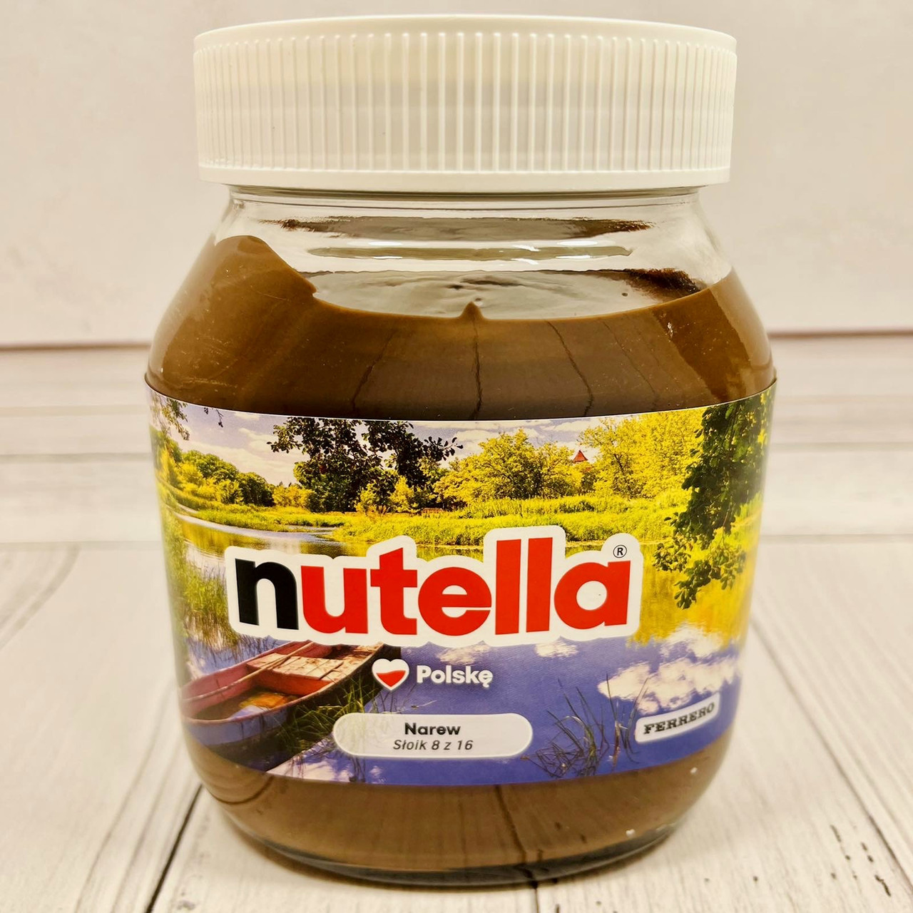Шоколадно-горіхова паста NUTELLA з лісовими горіхами Ferrero 600г