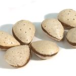 Цукерки Мигдальна нуга Pico Almendras Rellenas de Cacao 150 г Іспанія