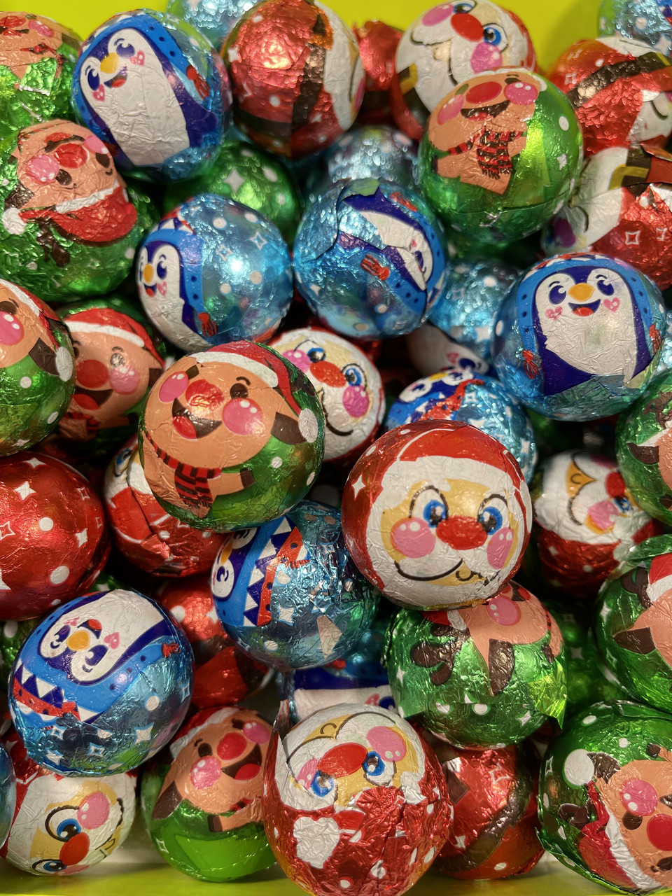 Цукерки шоколадні Праліне "Зимові кульки" Magnetic Zimove Kule 1кг Польща