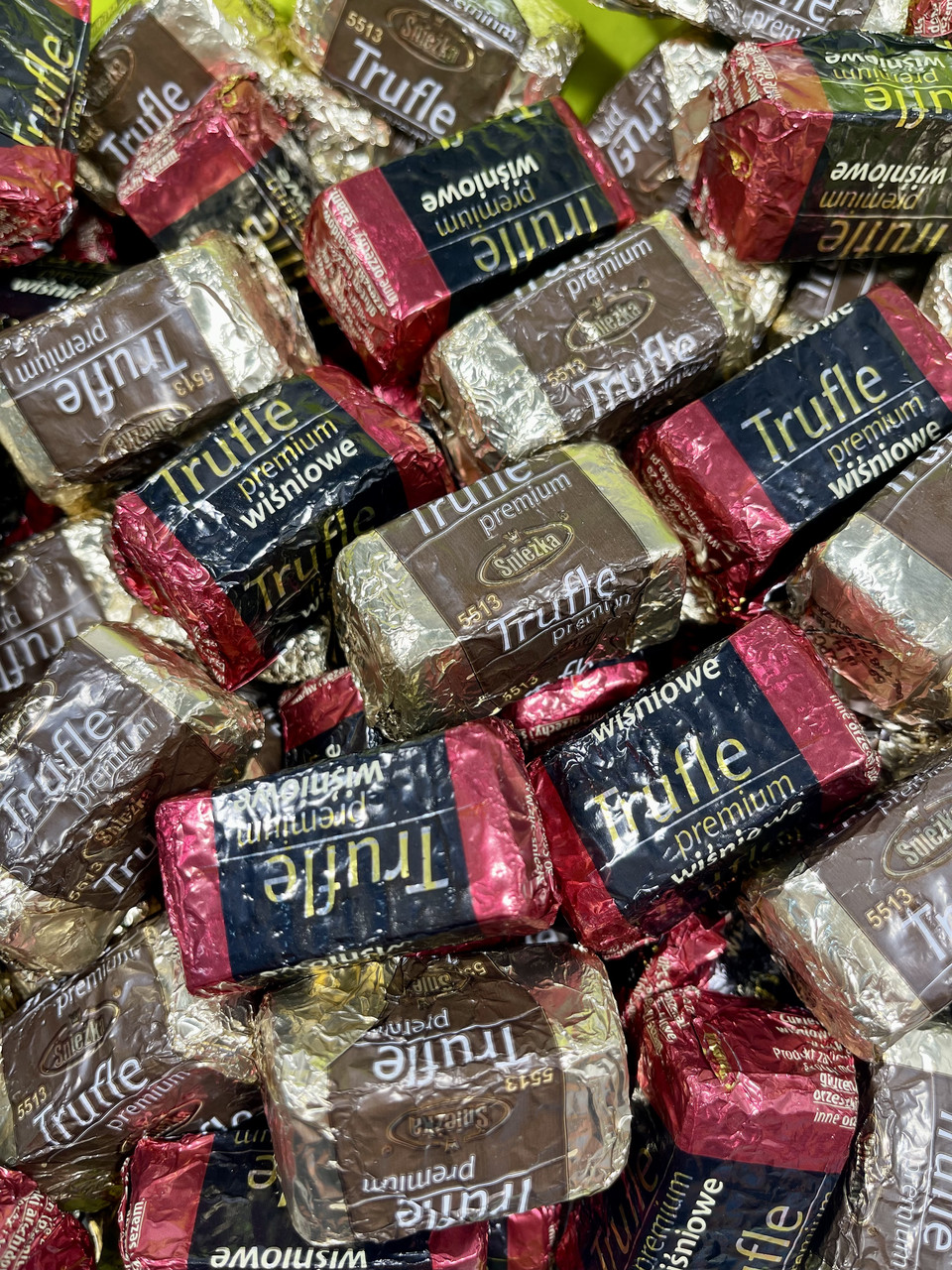 Цукерки Трюфель Преміум Вишнево-ромовий і Ромовий Sniezka Trufle Premium 1кг Польща
