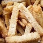 Сухарики пшенично-ржані зі смаком "Колбаски BBQ" + томатний кетчуп 15 г Flint 70 г