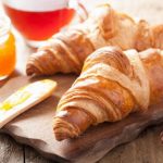 Круасан з абрикосовою начинкою Лукас 1кг Україна