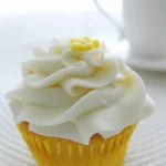 Шоколад білий з лимонним кремом та бісквітом Schogetten Cakefime a la Lemon Cupcake 100г Німеччина