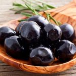 Оливки чорні без кісточки Helcom 280г Польща