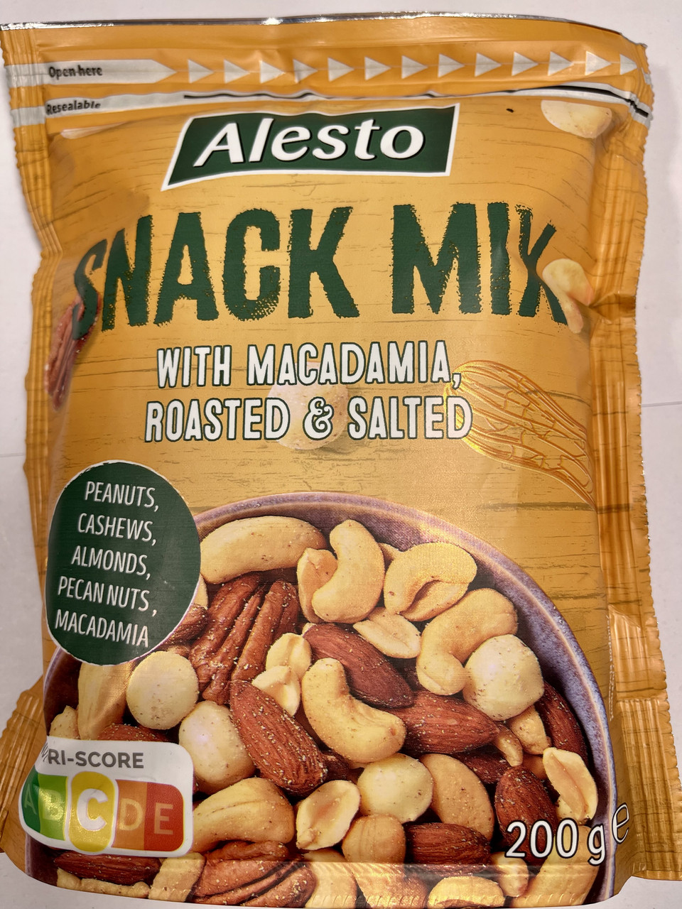 Горіховий мікс з Макадамією Alesto Snack Mix With Macadamia, roasted&salted 200г Польща
