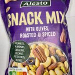 Горіховий мікс з оливками та спеціями Alesto Snack Mix With Olives, roasted&spiced 200г Польща