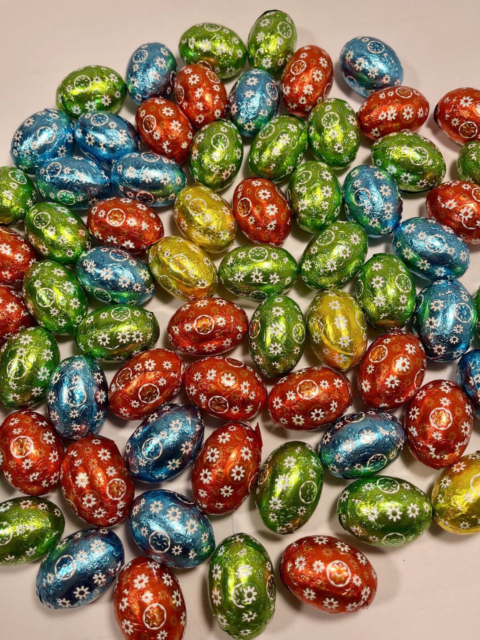 Шоколадні цукерки Асорті Великодні Яєчня Ovetti assortiti Dolciando 1 кг Італія