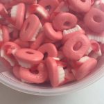 Желейні (жувальні) цукерки Trolli -Дракула-Зуби Німеччина 1050г (150 шт)