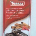 Шоколад без цукру і глютену Torras з рожевим перцем, корицею і перцем Чилі Іспанія 75г