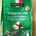 Цукерки нуга з мигдалем у білому та чорному шоколаді GustoBello Torroncini 180г Італія