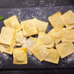 Тортелліні фаршировані сиром риккота GustoBello Tortellini al Formagio 250 г Італія