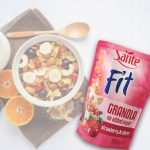 Гранола (Мюслі) з полуницею та вишнею БЕЗ САХАРА Sante Fit Granola Nuts&Cocoa 300 г Польща