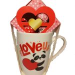 Подарунковий набір Чашка + Цукерки праліне 50 г Becky's Loveu Нідерланди