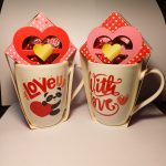 Подарунковий набір Чашка + Цукерки праліне 50 г Becky's Loveu Нідерланди