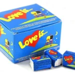 Жувальна гумка зі смаком банана та полуниці Love Is 420г/100шт Туреччина