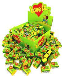 Жувальна гумка зі смаком яблука та лимона Love Is 420г/100шт Туреччина