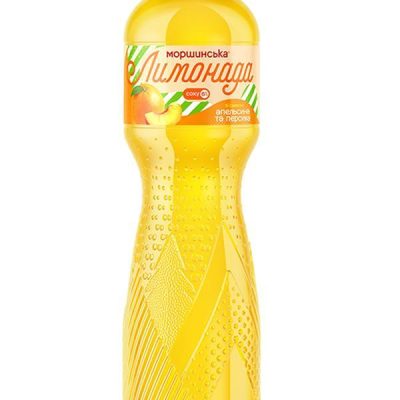 Лимонад Моршинська лимонада зі смаком апельсин і персик слабогазований 1,5 л