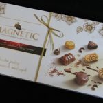 Цукерки шоколадні з праліне MAGNETIC Kolekcja 12 смаків 300г