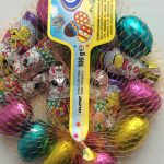 Шоколад молочний (шоколадні цукерки) яйця і зайчики кольорові Onli Австрія 84г