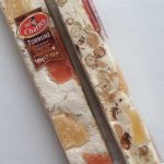 Біла Нуга з арахісом і сухофруктами Sir Charles Італія 100г